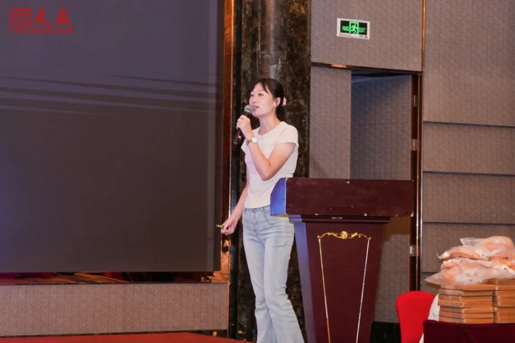 群雄争霸颁奖典礼:57家30天3.9亿元业绩大收官