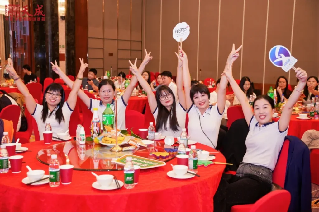 群雄争霸颁奖典礼:57家30天3.9亿元业绩大收官