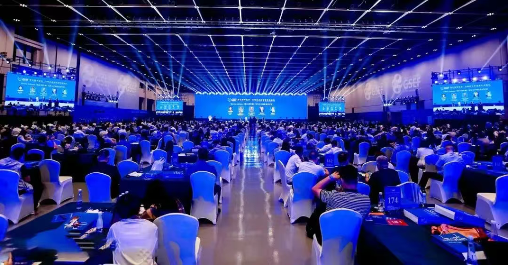 从东南亚突围看中国外贸3.0:不出海,就出局!——2025跨境出海峰会