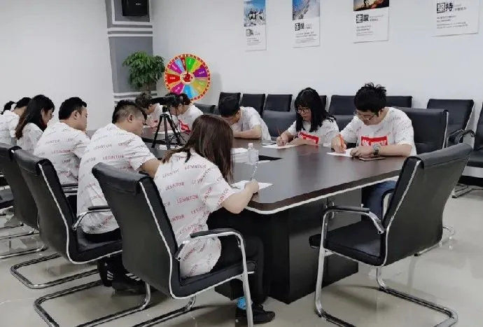 兵家胜事·从打工人到亿万富翁的现代管理外贸重塑之路